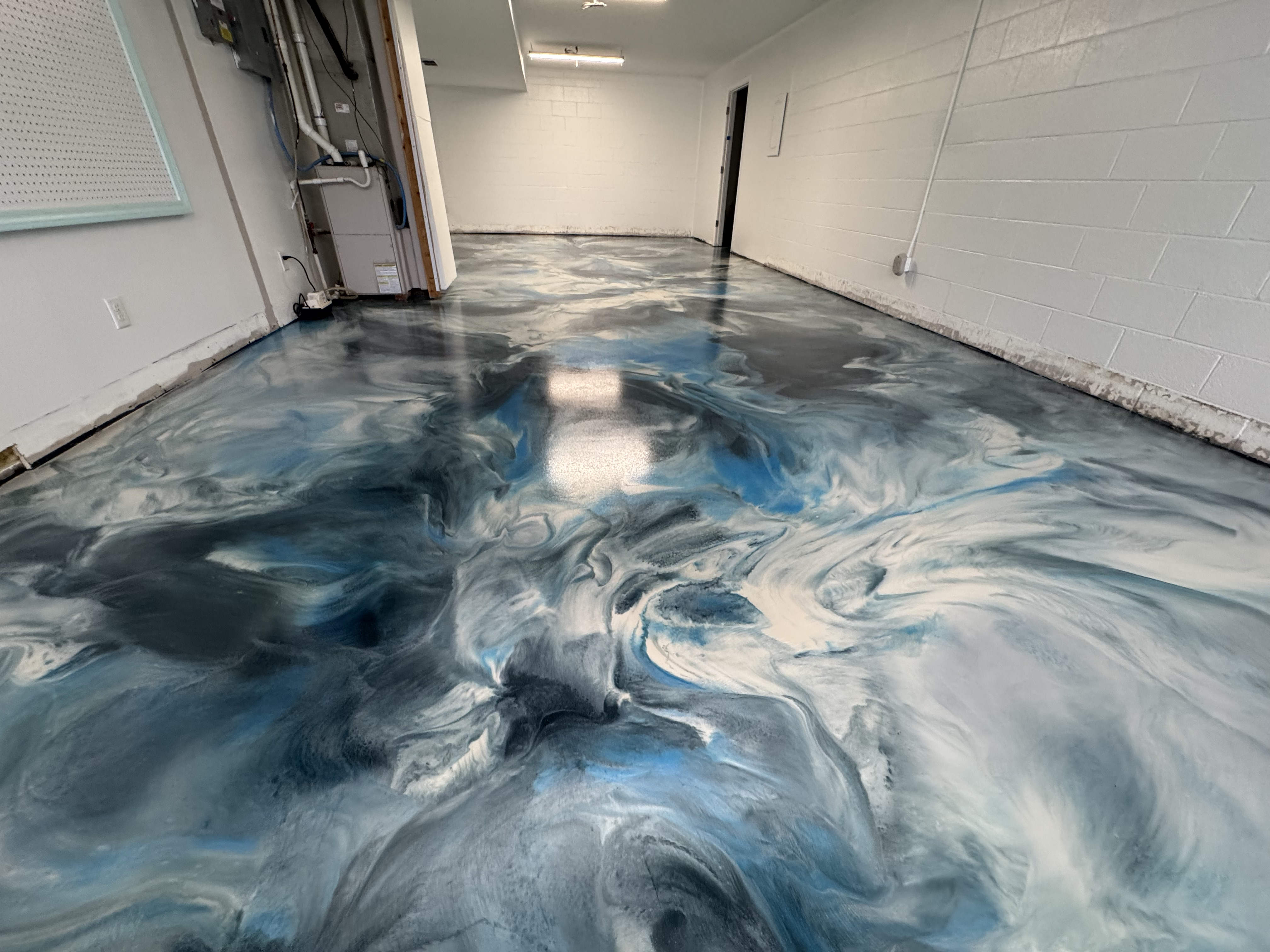 Commercial Gray Epoxy Facility epoxy flooring photo 4